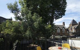 Cosy Camden 2 Bedroom Apartment With Terrace